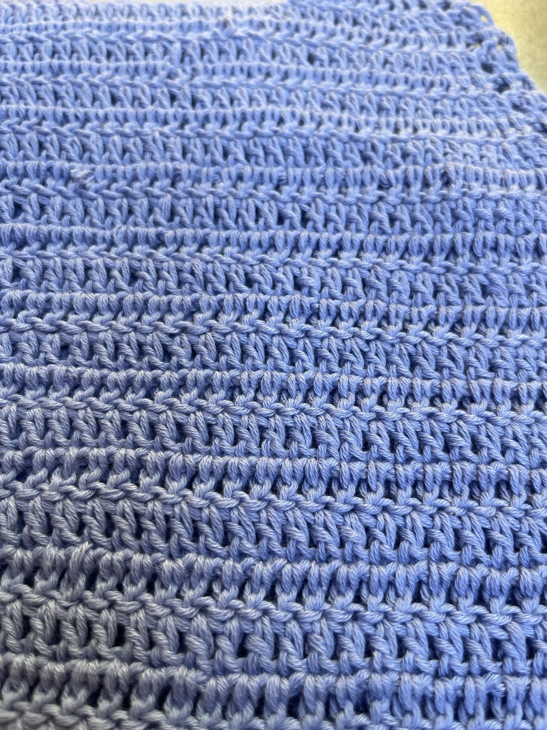 Crochet crop top - Image 2